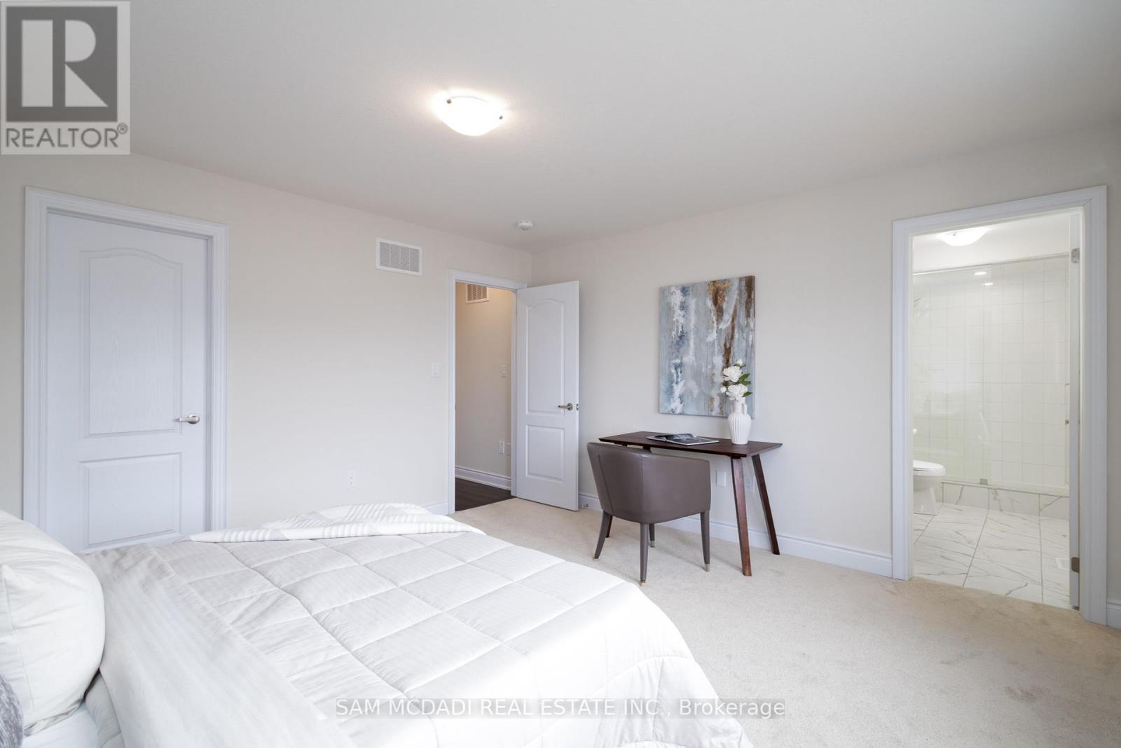 Photo 2 of 180 Whithorn Crescent, Haldimand ON