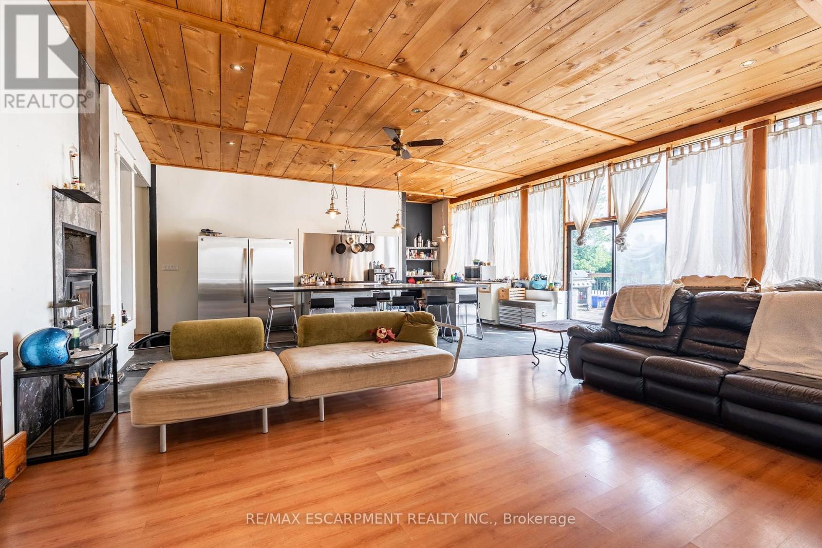 Photo 4 of 1090 Brock Road, Hamilton ON