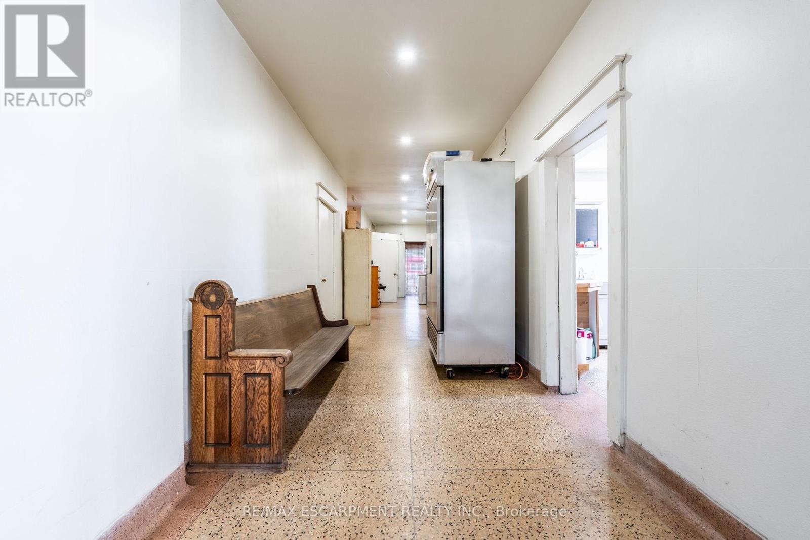 Photo 18 of 1090 Brock Road, Hamilton ON