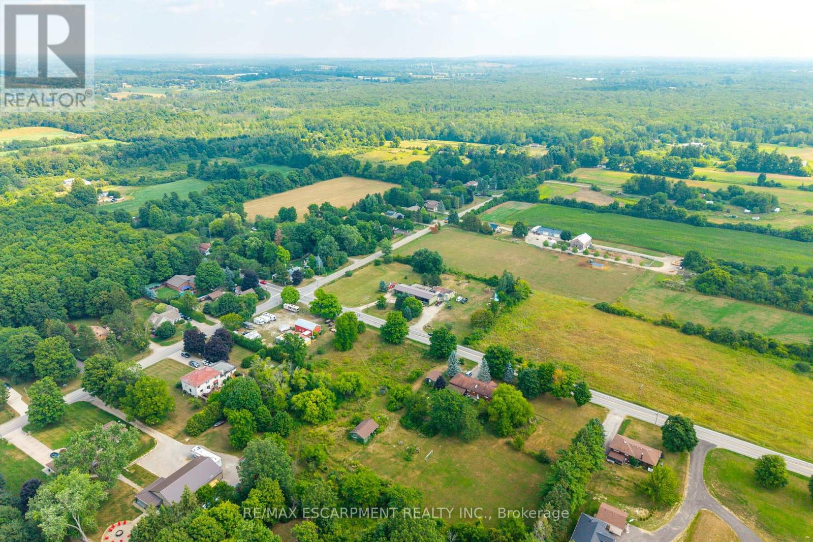Photo 12 of 1090 Brock Road, Hamilton ON
