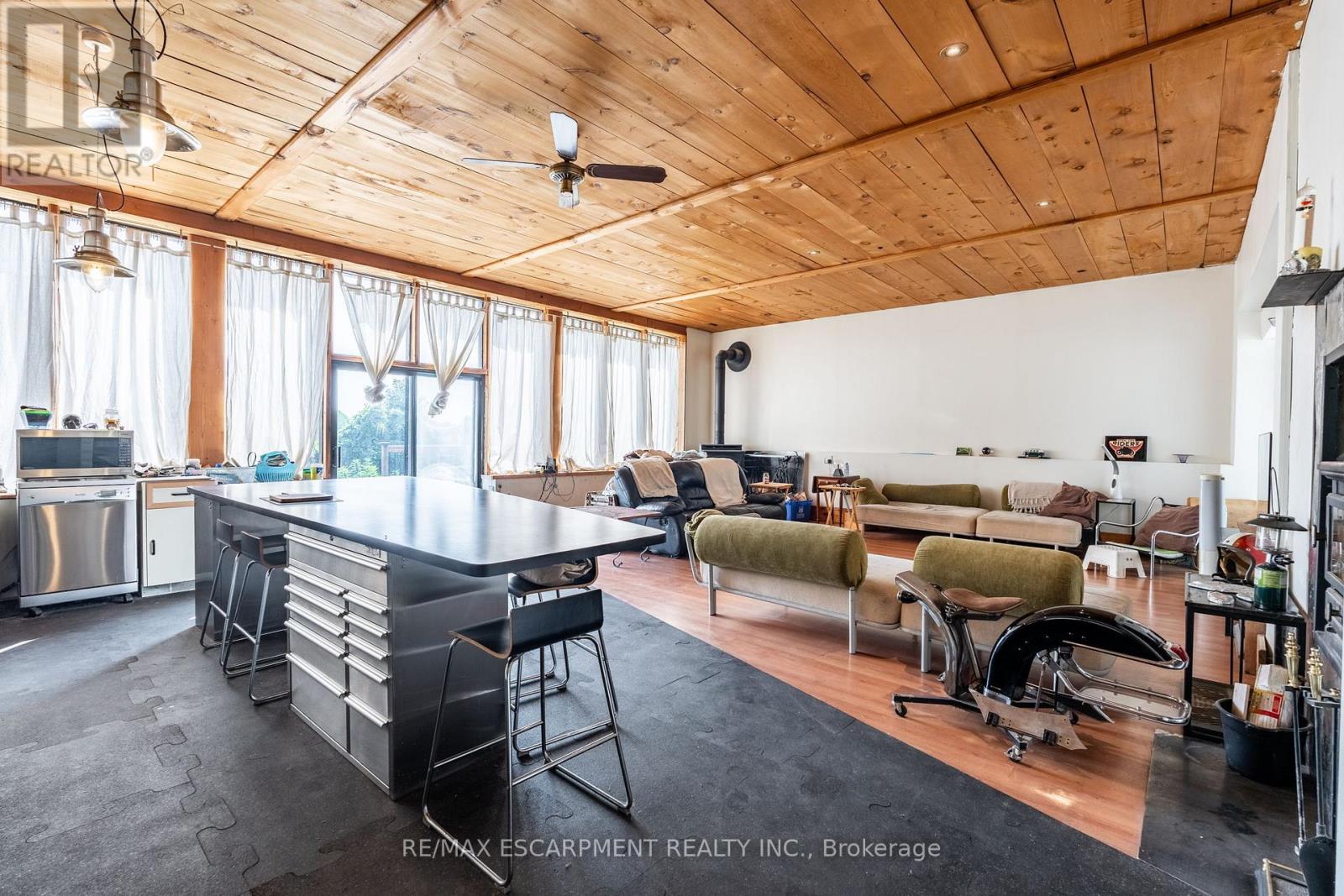 Photo 8 of 1090 Brock Road, Hamilton ON