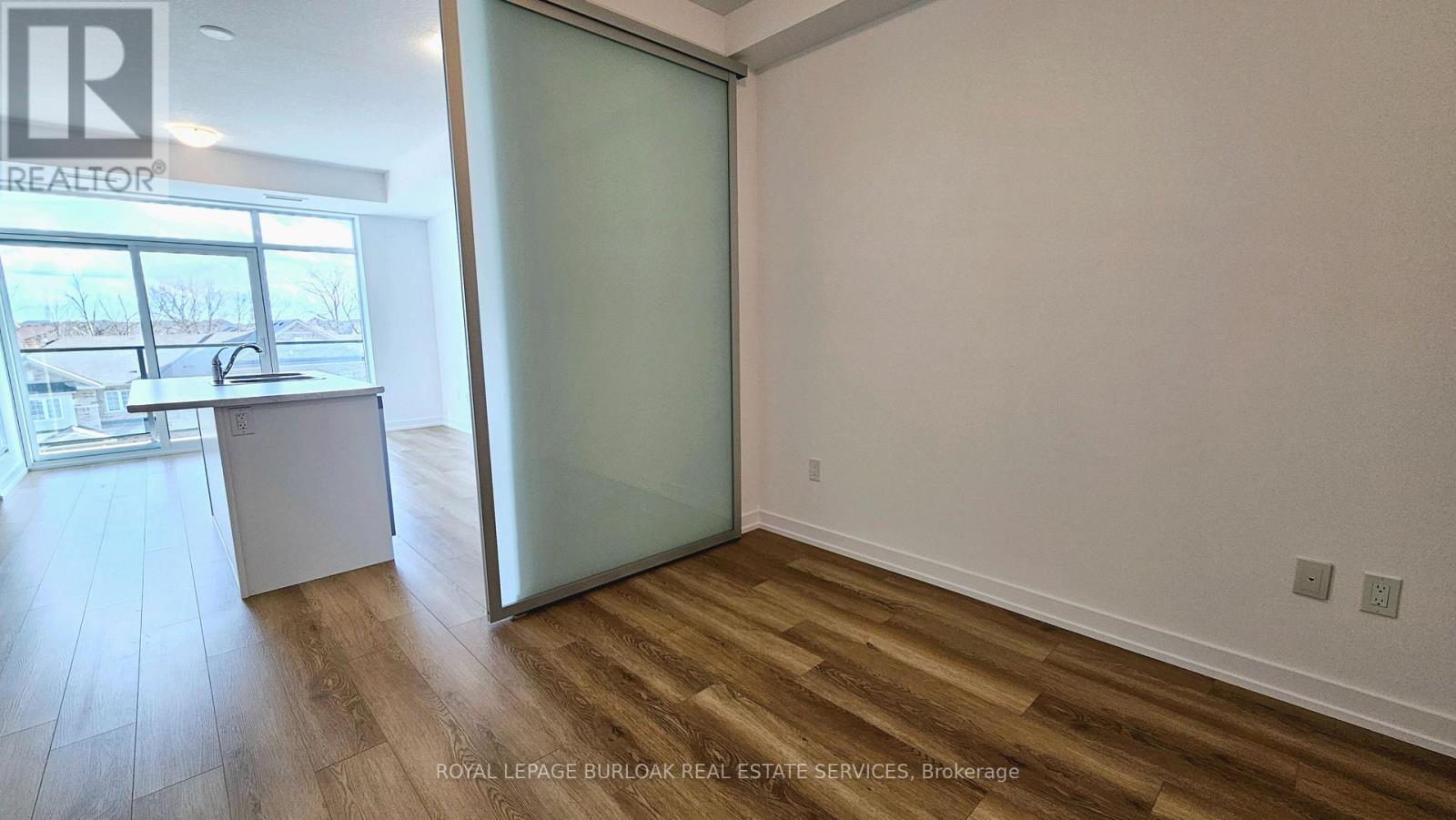Photo 12 of 322 470 Dundas Street, Hamilton ON