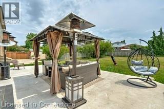 Photo 5 of 12 Mitten Court, Hamilton ON