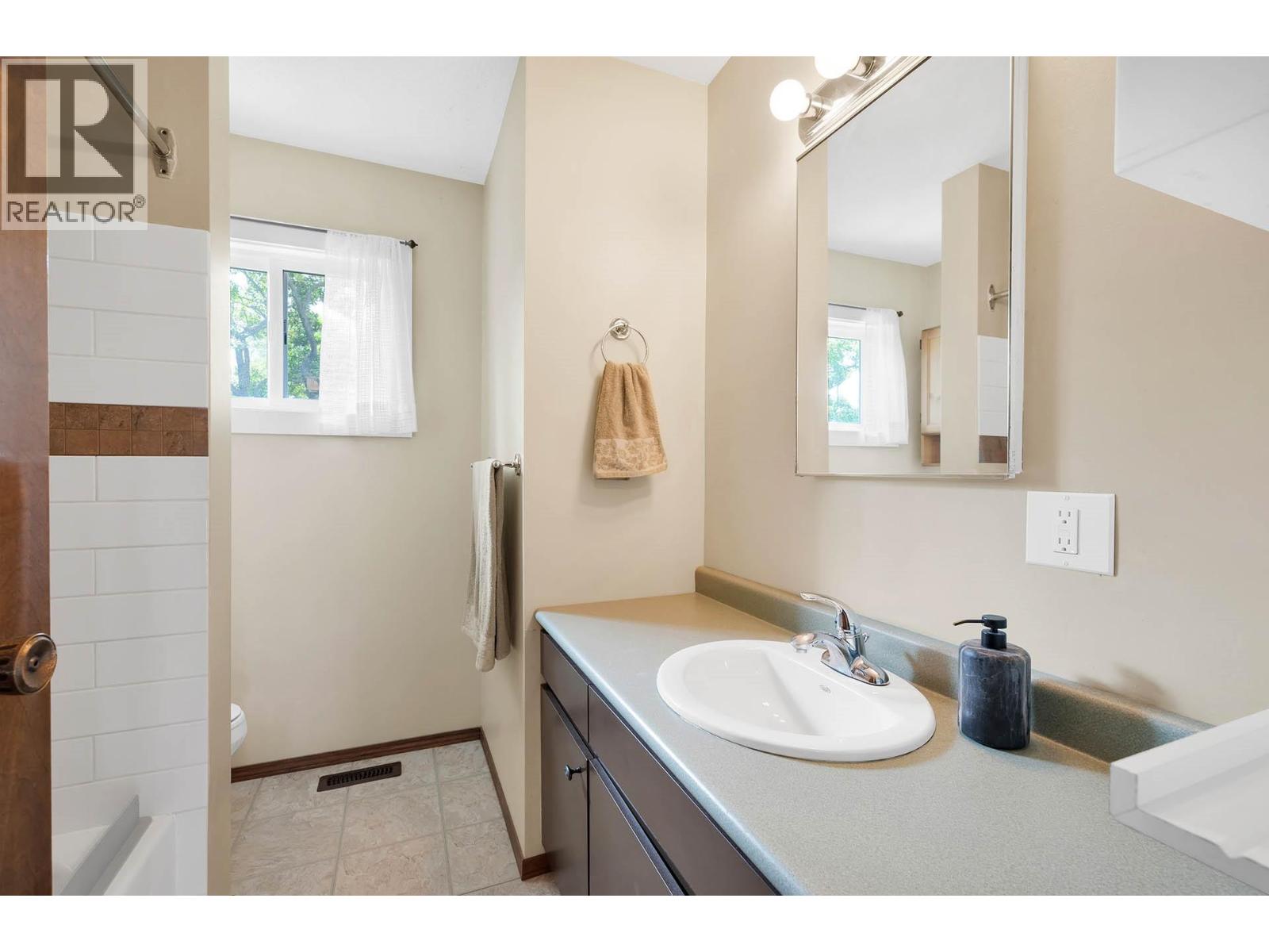Photo 1 of 3576 Mountainview Place, Kamloops BC