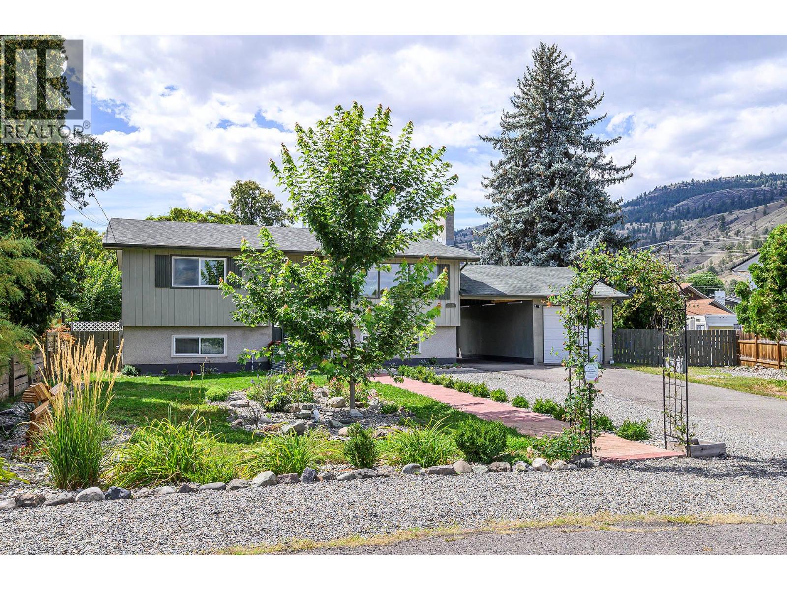 Photo 6 of 3576 Mountainview Place, Kamloops BC