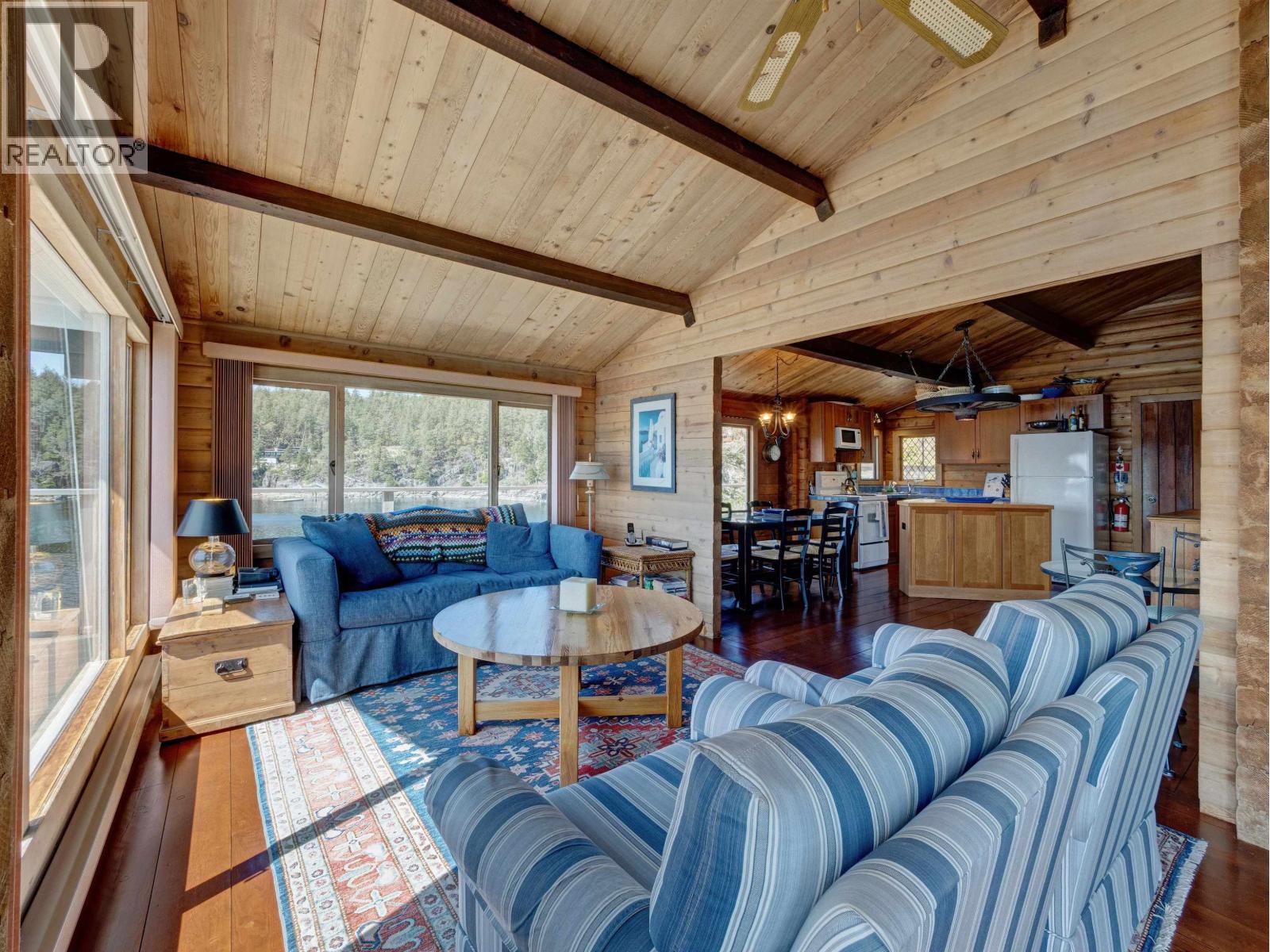5297 TAYLOR CRESCENT, Halfmoon Bay