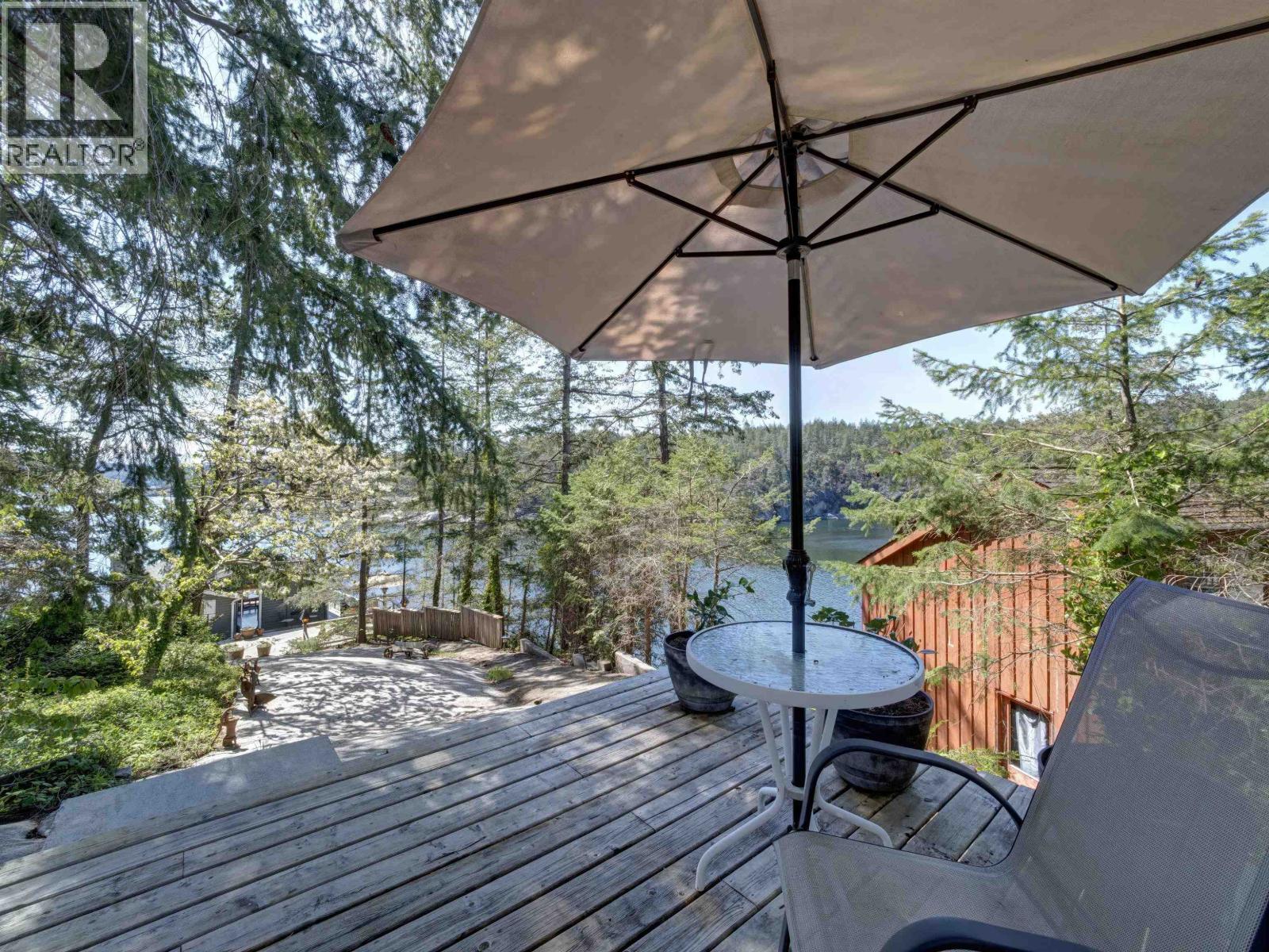 5297 TAYLOR CRESCENT, Halfmoon Bay