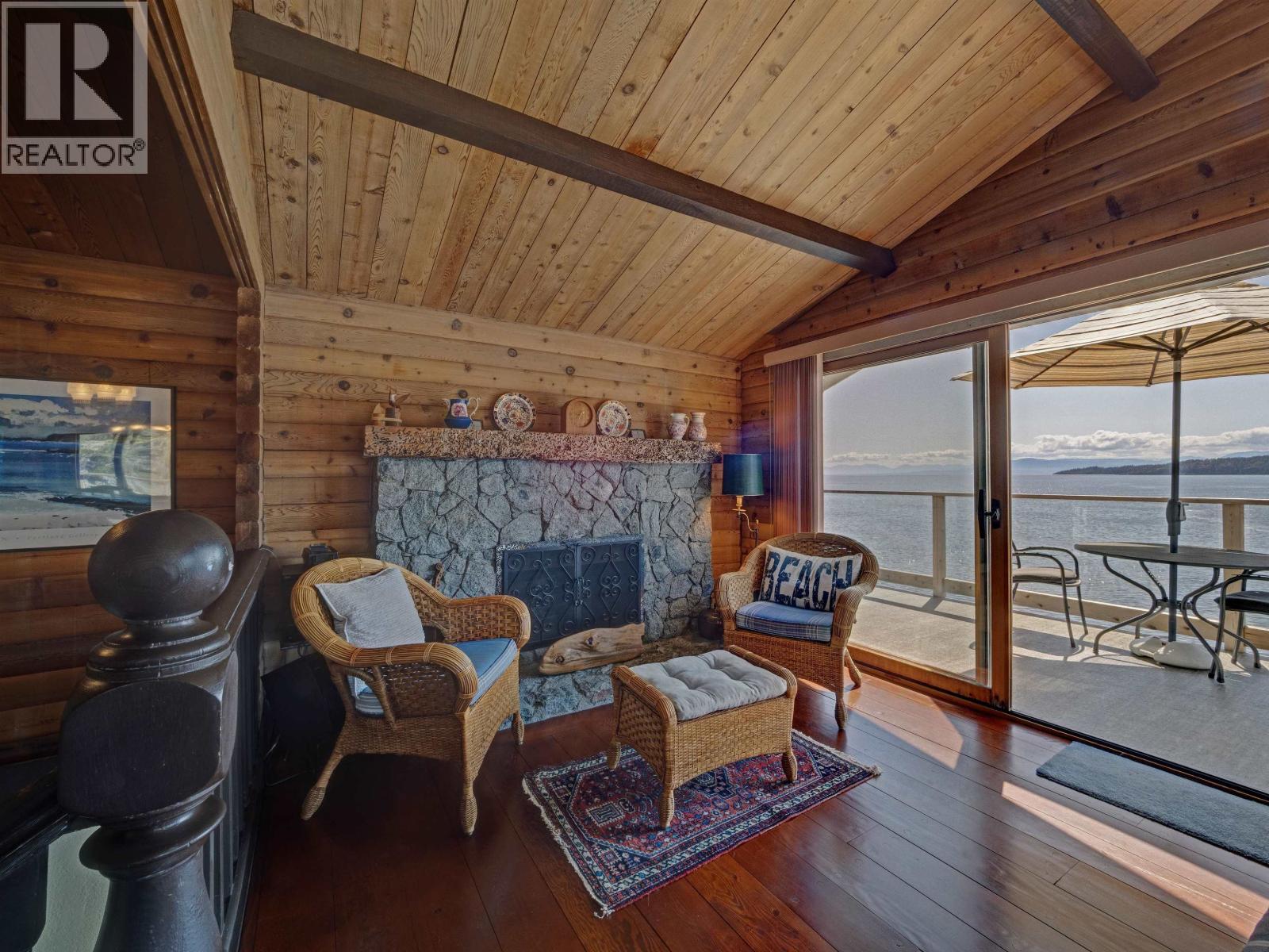 5297 TAYLOR CRESCENT, Halfmoon Bay