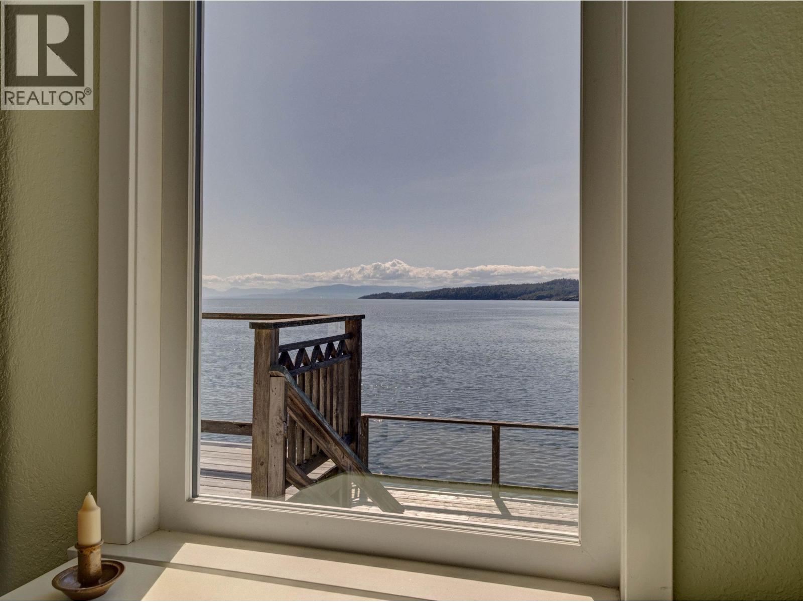 5297 TAYLOR CRESCENT, Halfmoon Bay