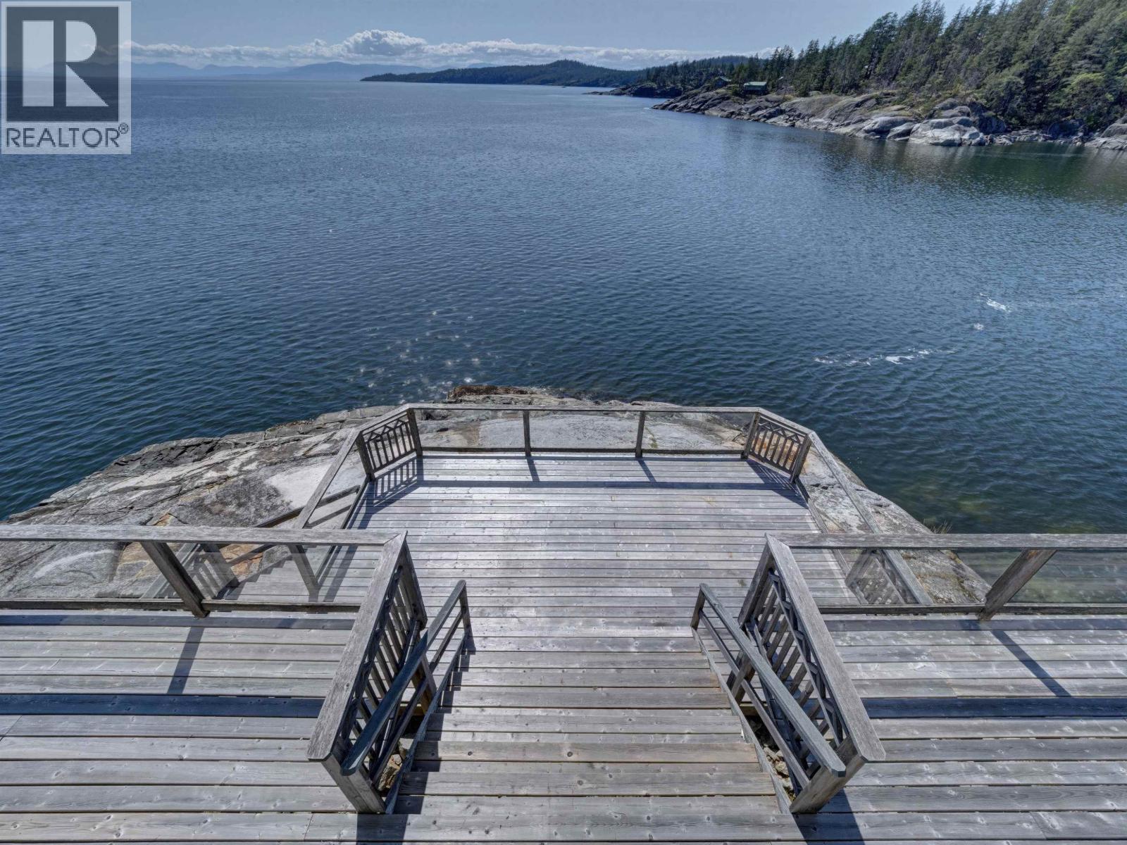 5297 TAYLOR CRESCENT, Halfmoon Bay