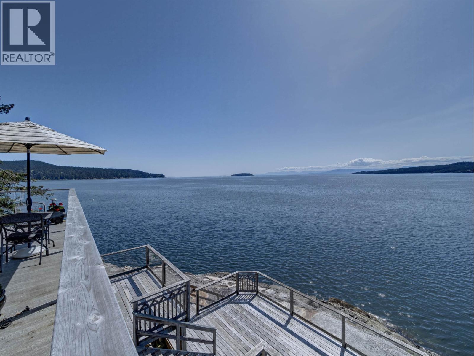 5297 TAYLOR CRESCENT, Halfmoon Bay