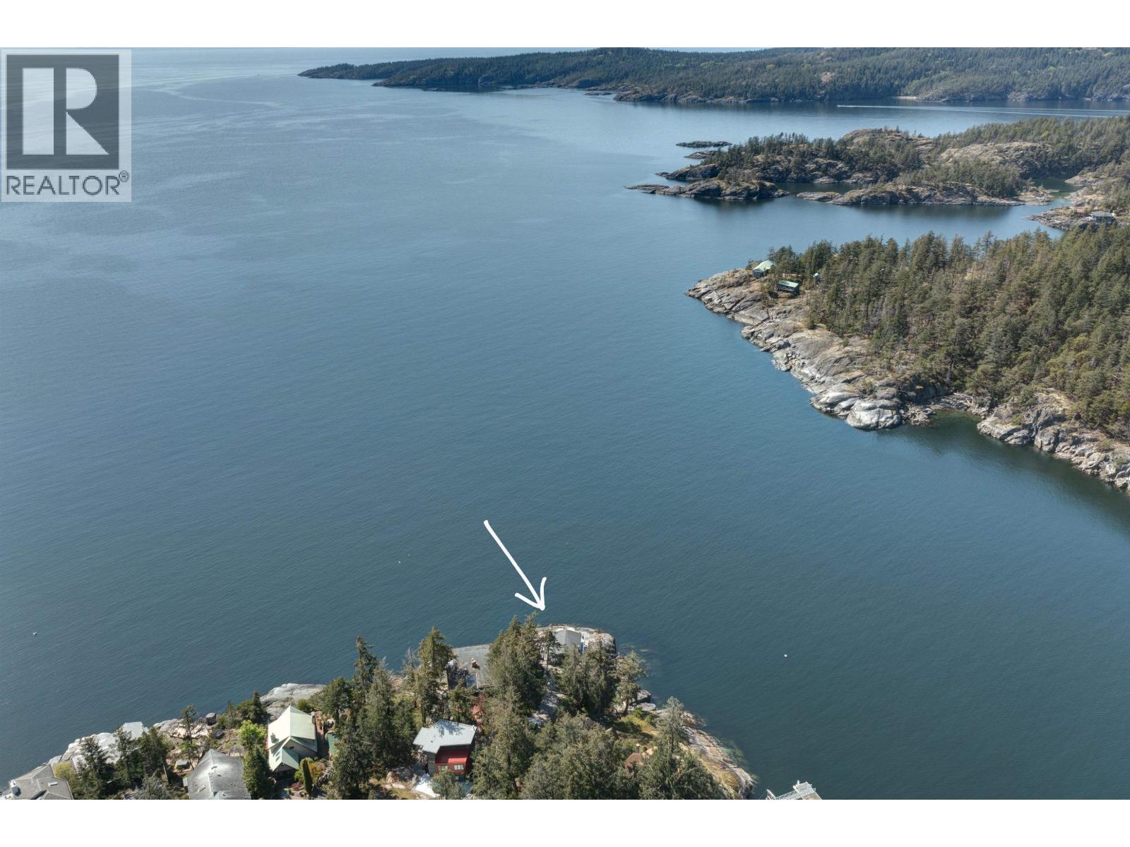 5297 TAYLOR CRESCENT, Halfmoon Bay