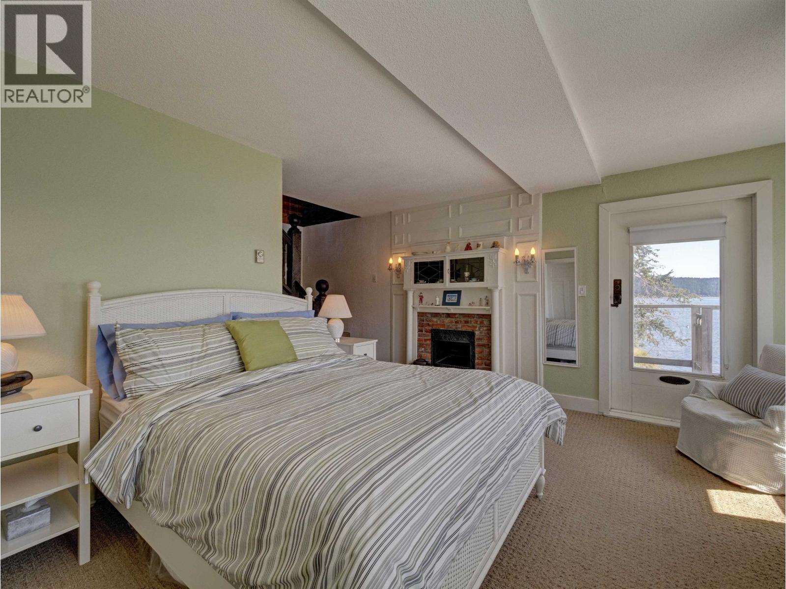 5297 TAYLOR CRESCENT, Halfmoon Bay