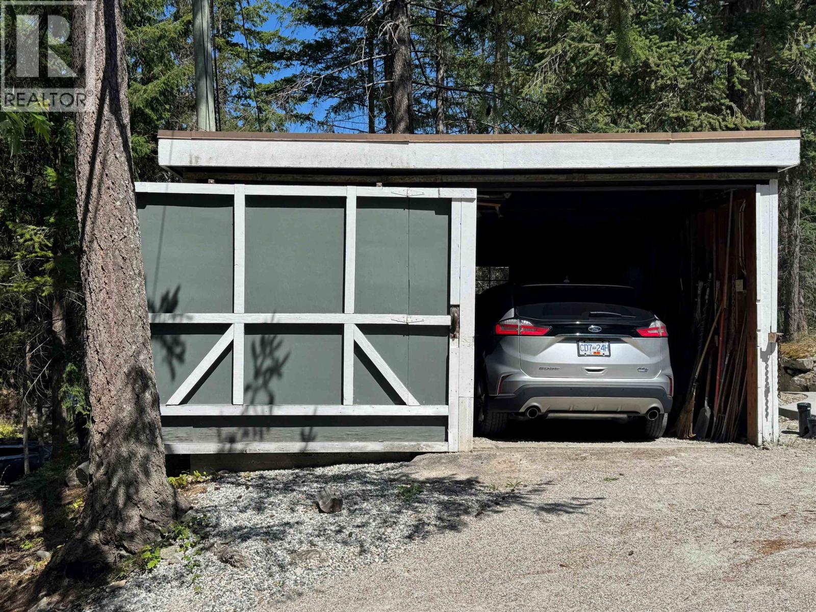 5297 TAYLOR CRESCENT, Halfmoon Bay