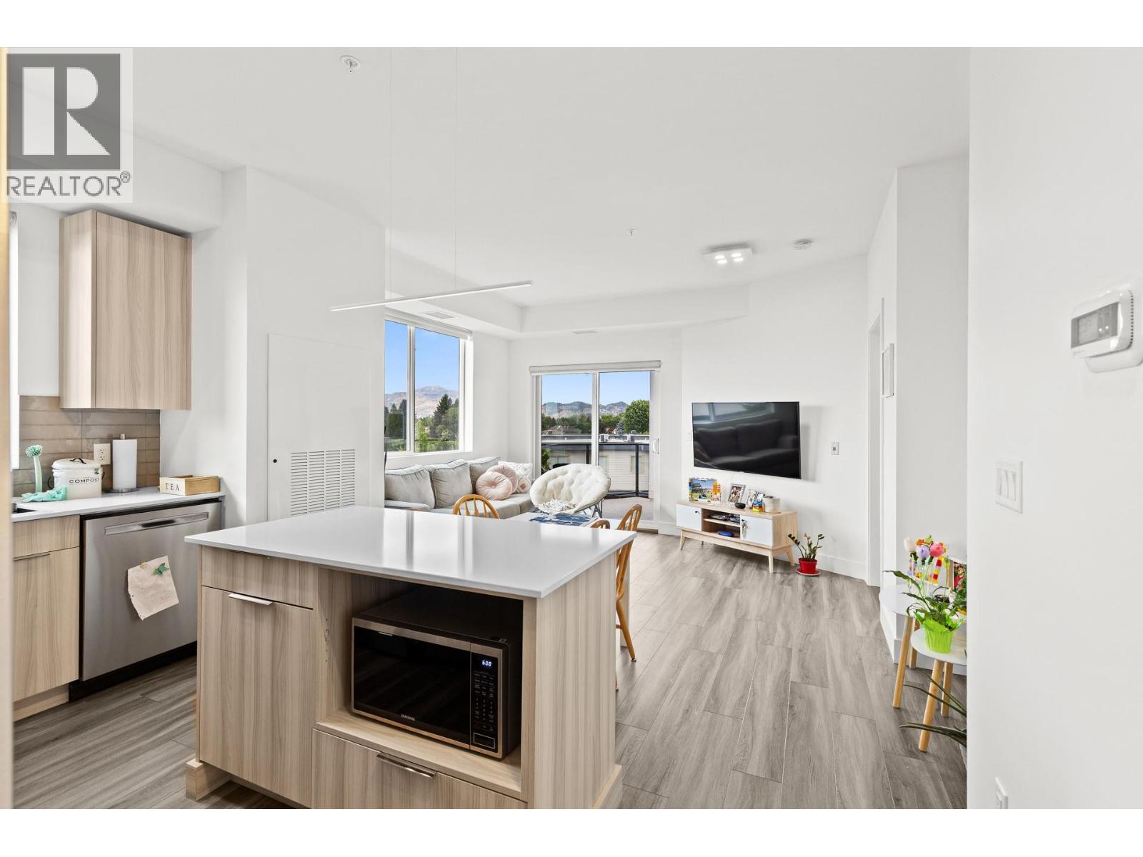 405 3634 Mission Springs Drive, Kelowna