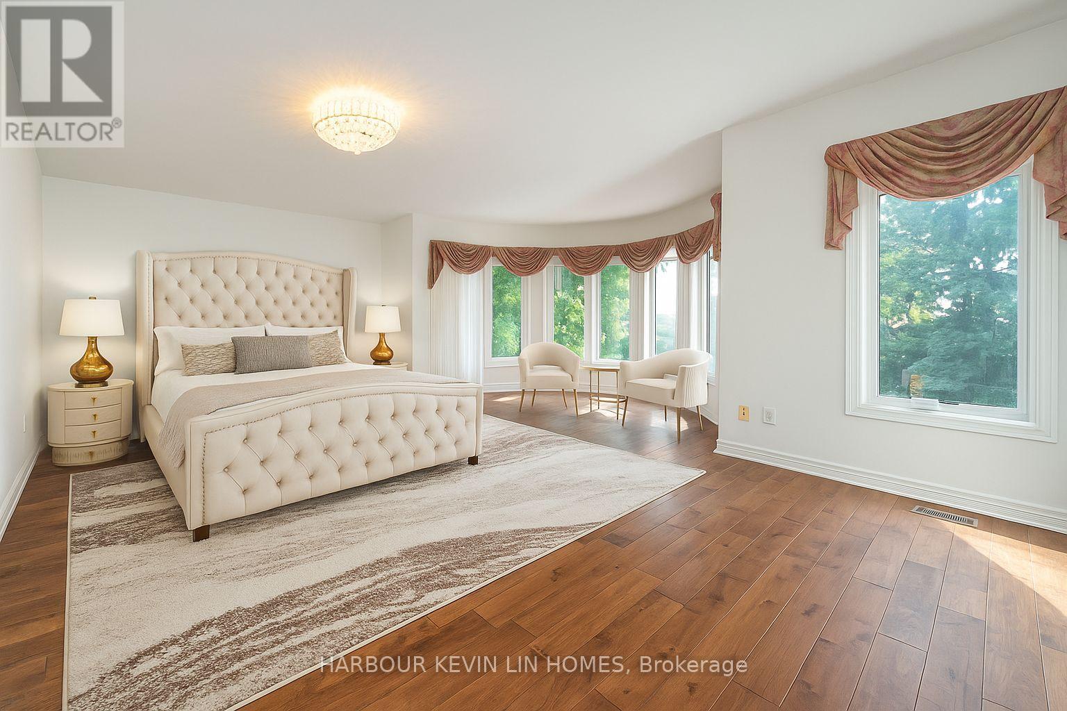 Photo 34 of 10 Edmund Crescent, Richmond Hill ON