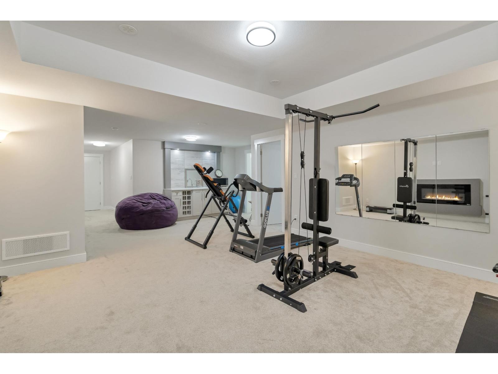 Photo 9 of 63 17033 Fraser Highway, Surrey BC