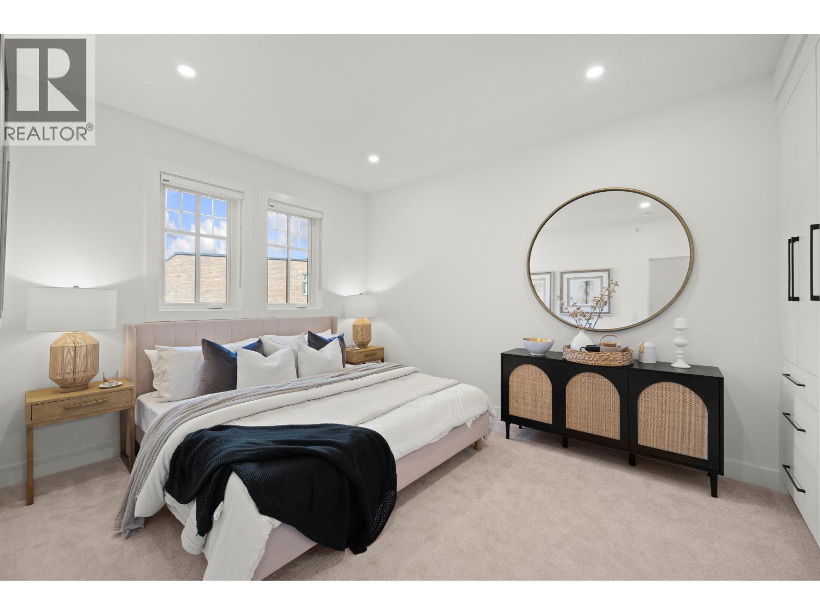 #2-4829 48 Avenue, Ladner
