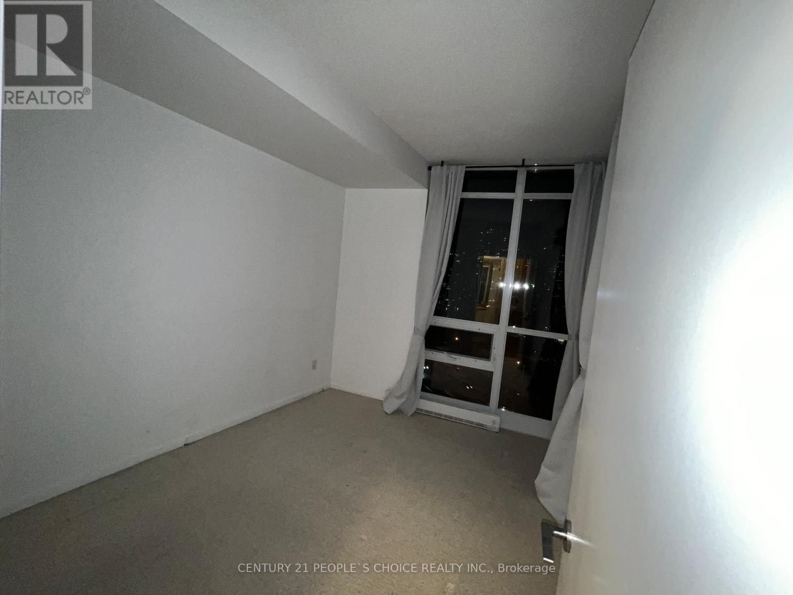 Photo 16 of 2005 231 Fort York Boulevard, Toronto ON