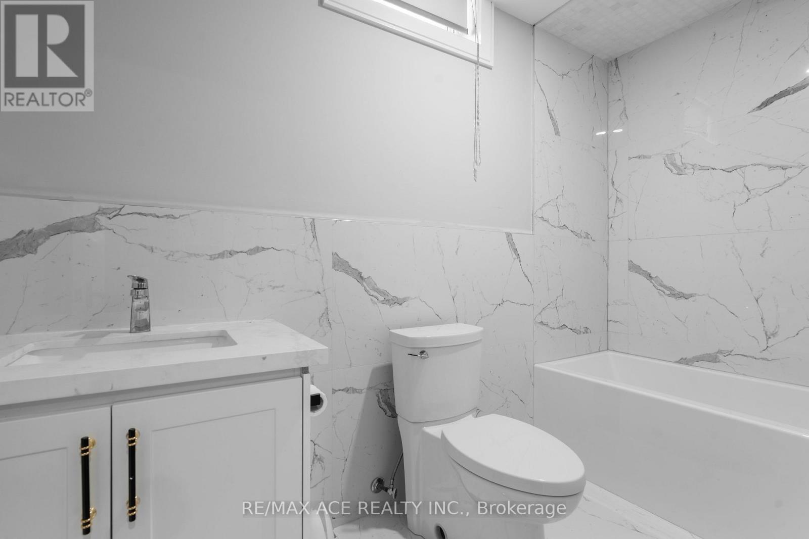 Photo 8 of 123 Park Street, Toronto ON