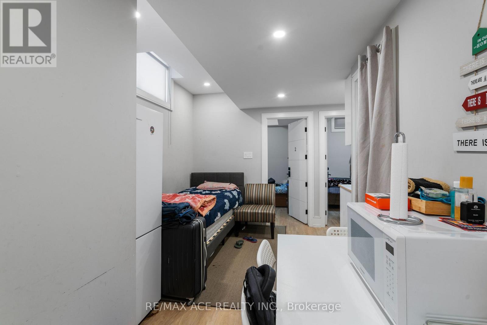 Photo 19 of 123 Park Street, Toronto ON