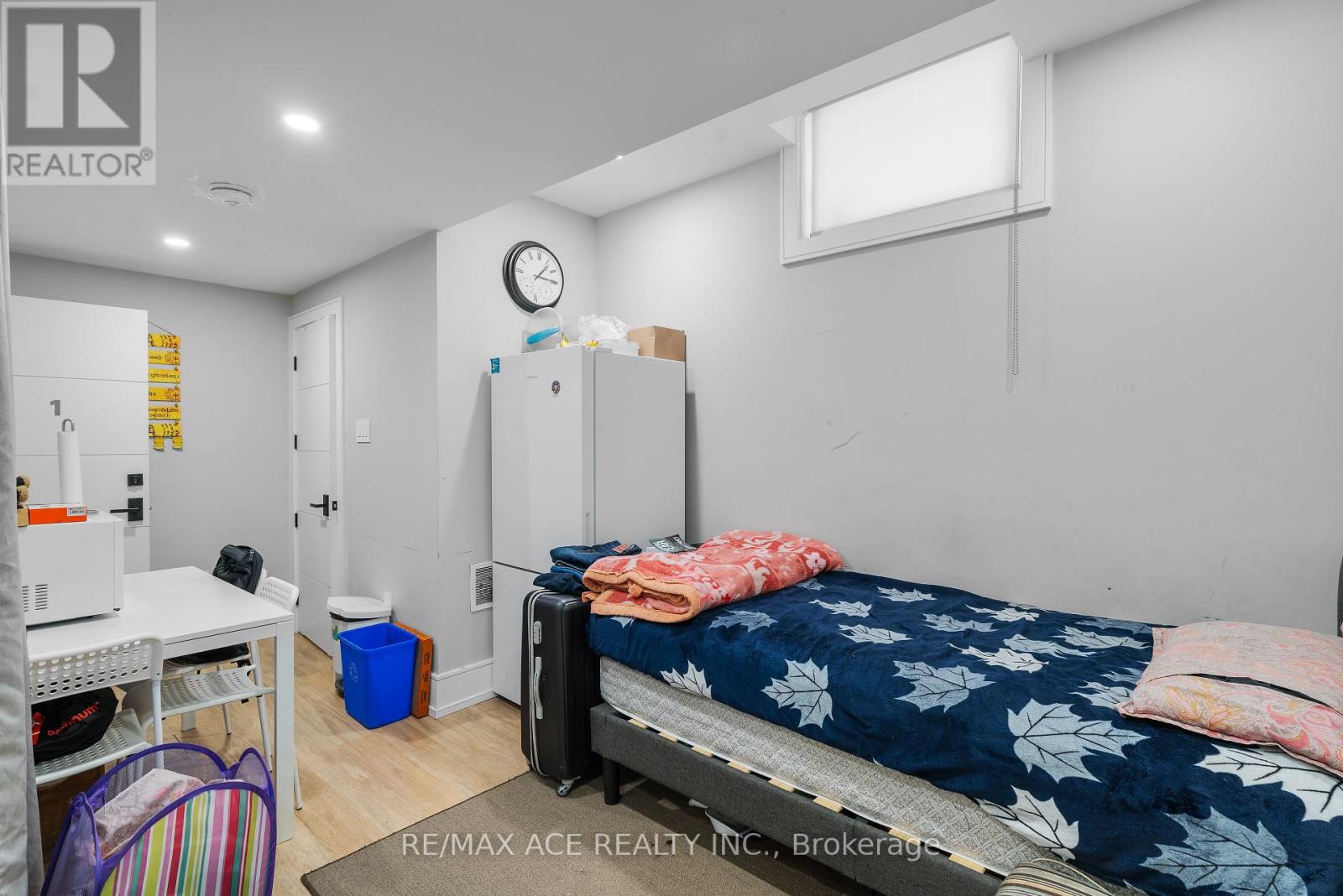 Photo 6 of 123 Park Street, Toronto ON