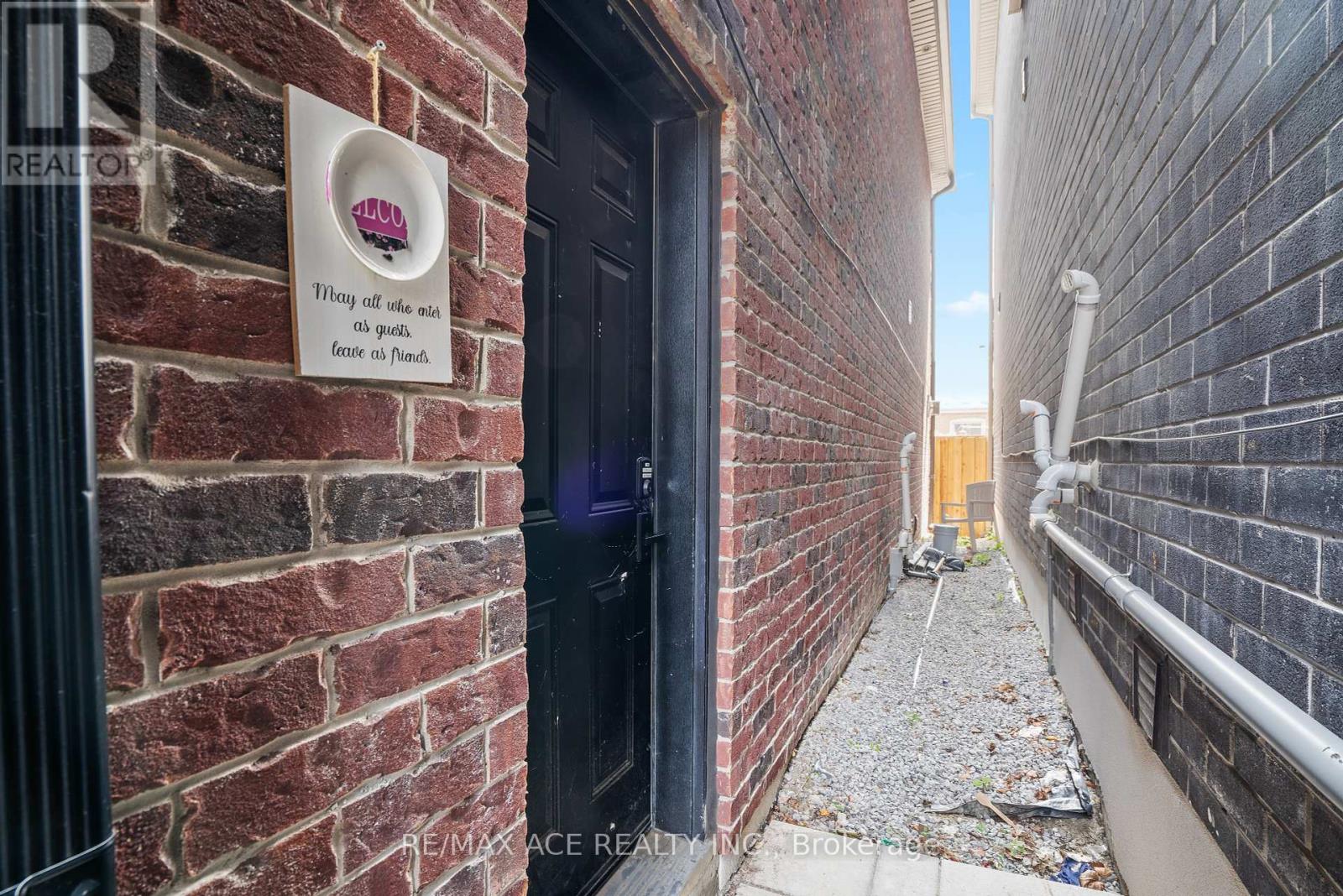 Photo 12 of 123 Park Street, Toronto ON