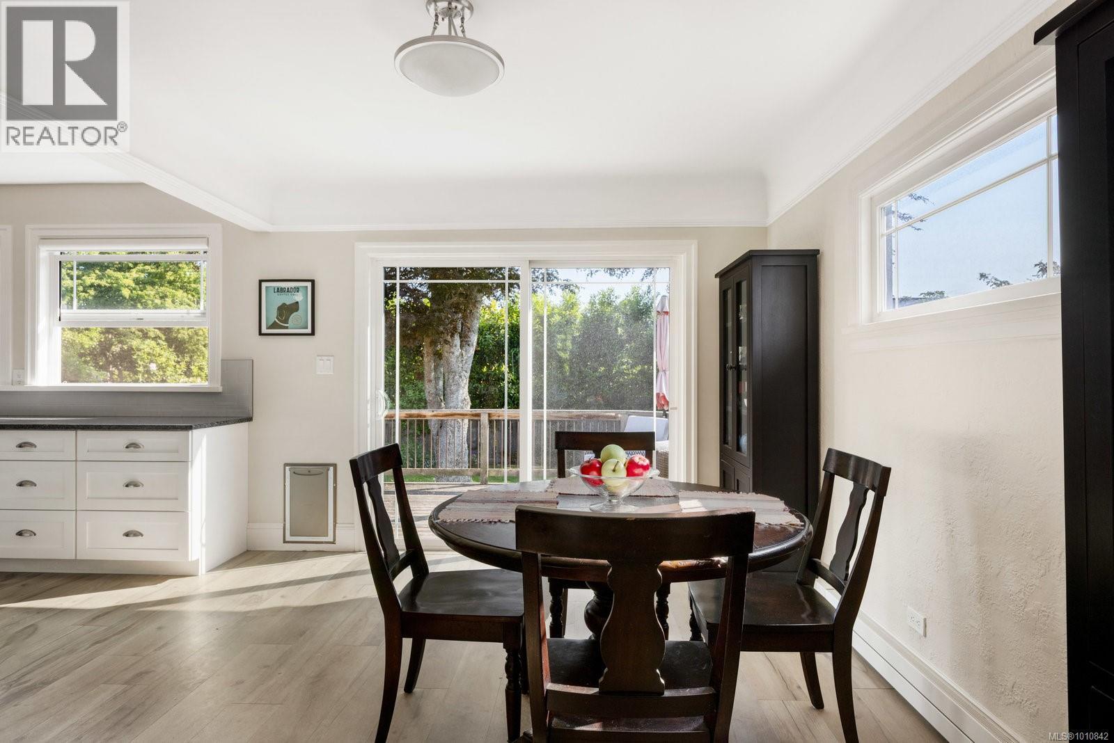  2535 Dalhousie Street, Oak Bay