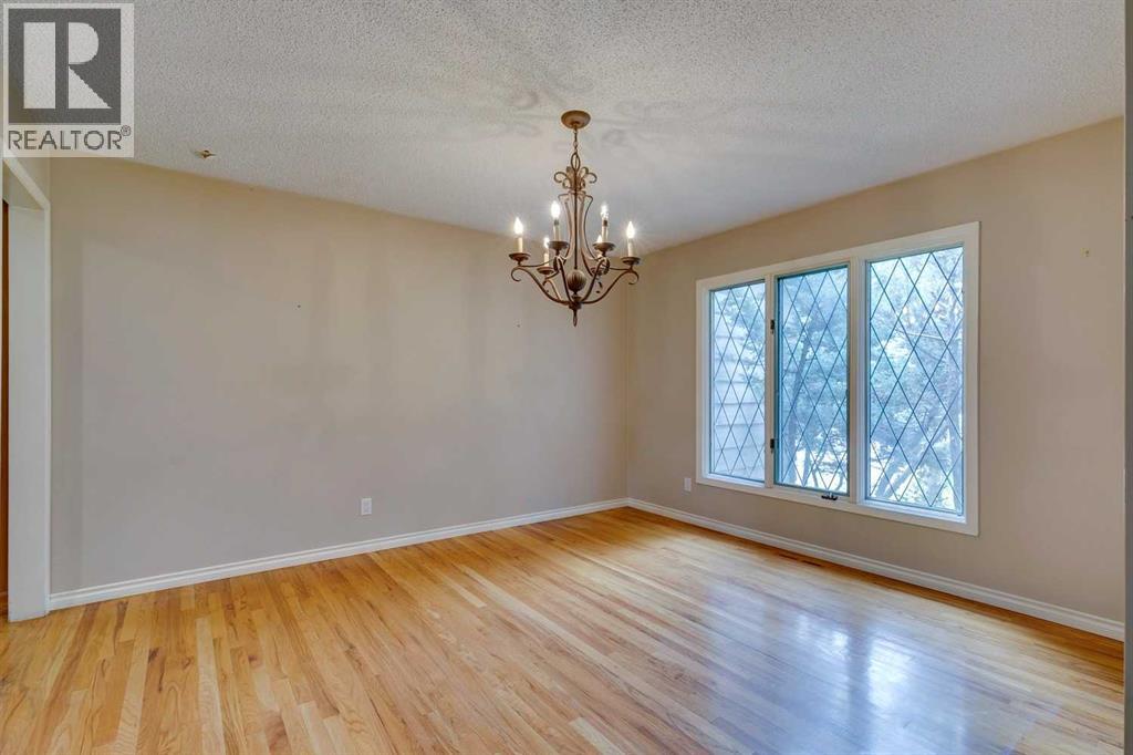 Single Family House for Sale in  Willamette Drive SE Willow Park Calgary 