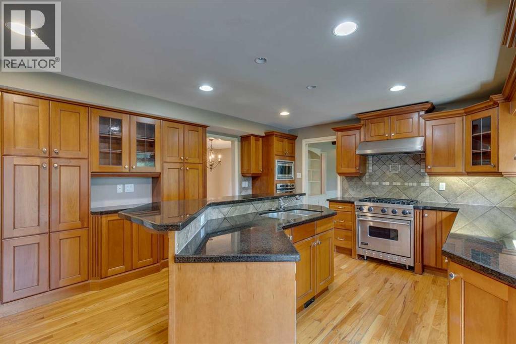 Single Family House for Sale in  Willamette Drive SE Willow Park Calgary 