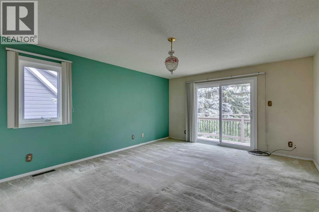 Single Family House for Sale in  Willamette Drive SE Willow Park Calgary 