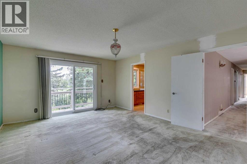 Single Family House for Sale in  Willamette Drive SE Willow Park Calgary 