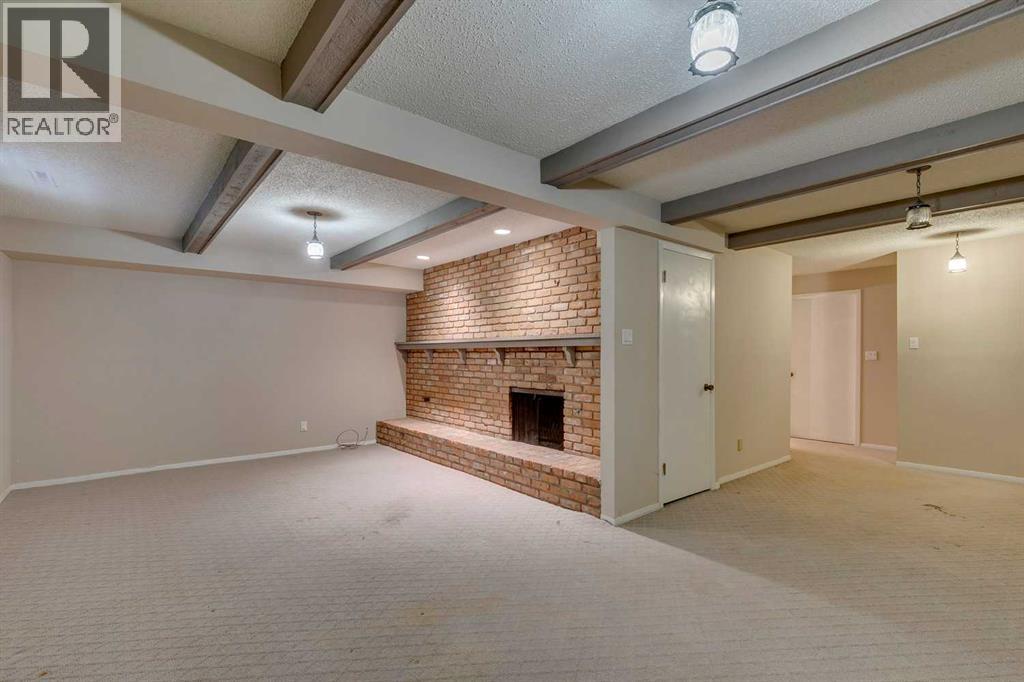 Single Family House for Sale in  Willamette Drive SE Willow Park Calgary 