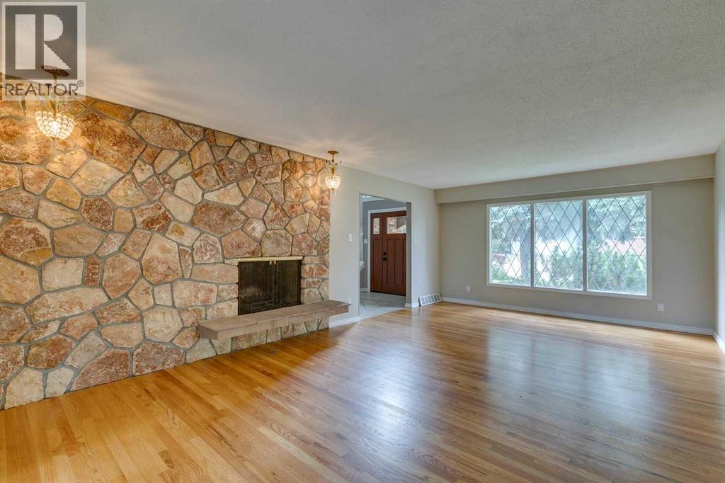 Single Family House for Sale in  Willamette Drive SE Willow Park Calgary 