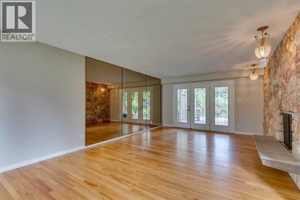 Single Family House for Sale in  Willamette Drive SE Willow Park Calgary 