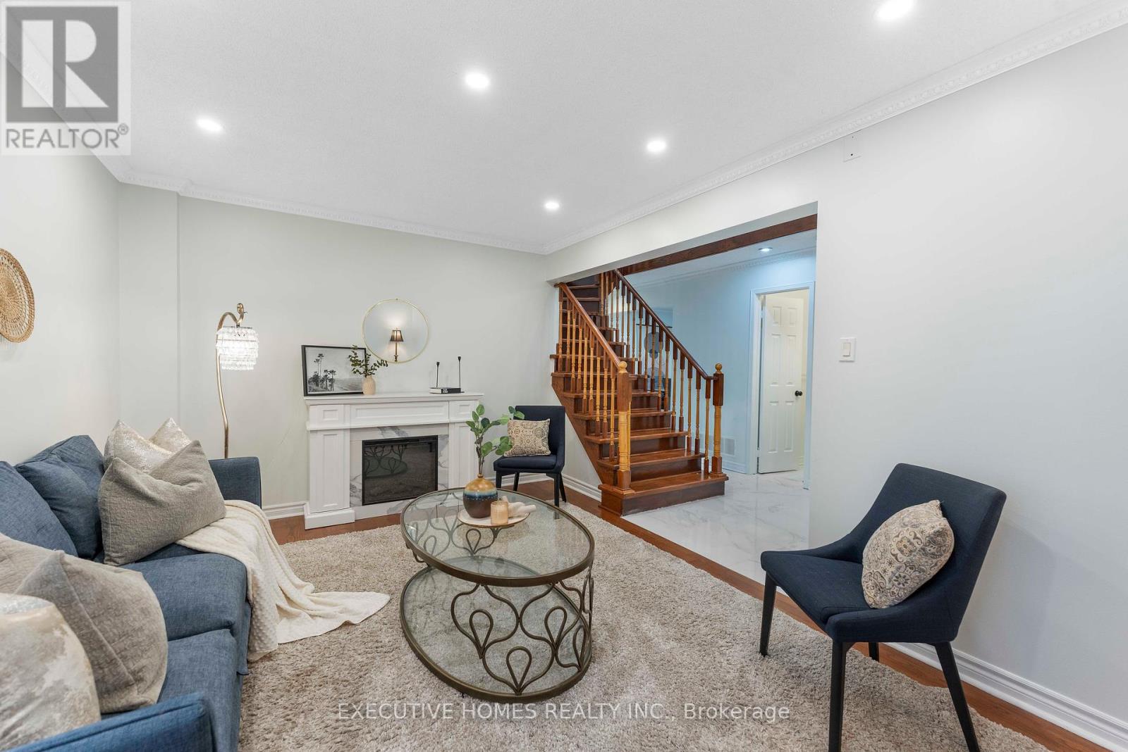 Photo 27 of 8 Shallimar Court, Brampton ON