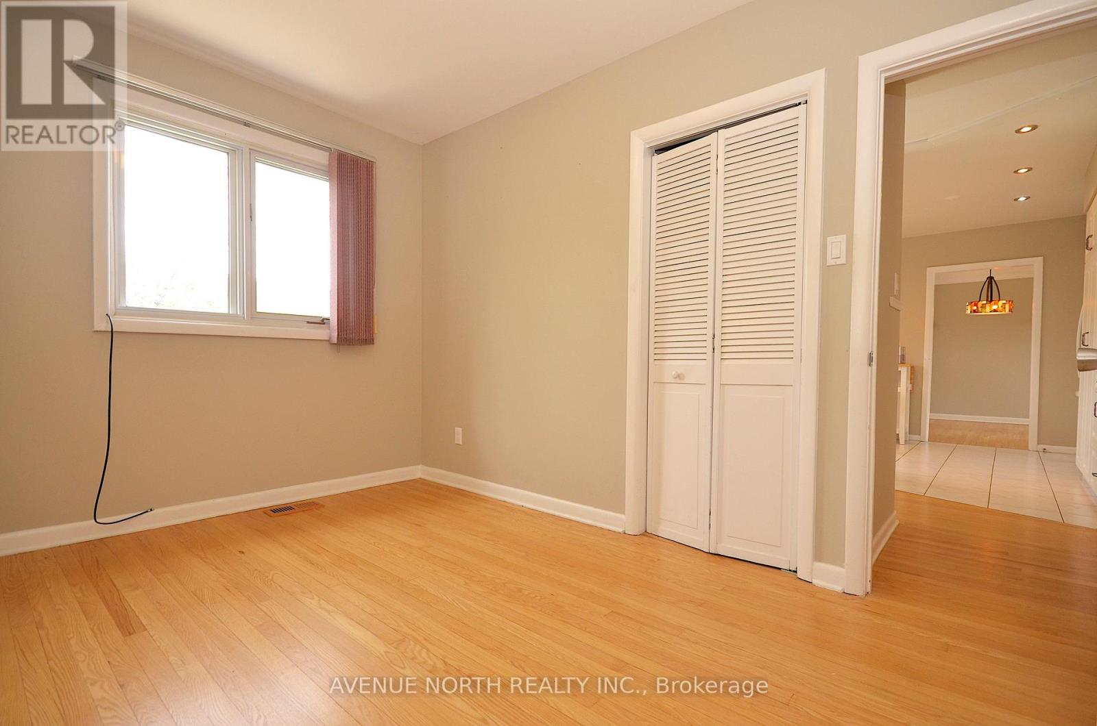 Photo 18 of 866 Claude Street, Ottawa ON