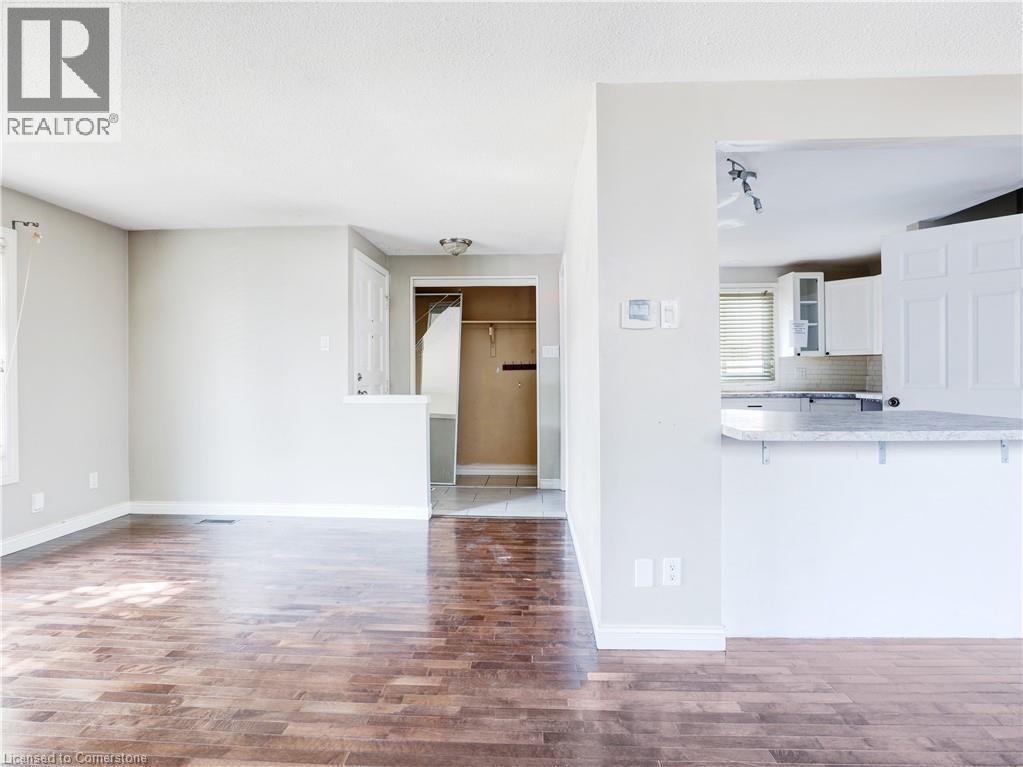 Photo 33 of 169 Pinedale Drive, Kitchener ON