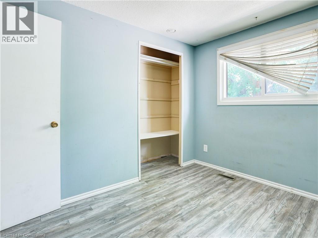 Photo 36 of 169 Pinedale Drive, Kitchener ON