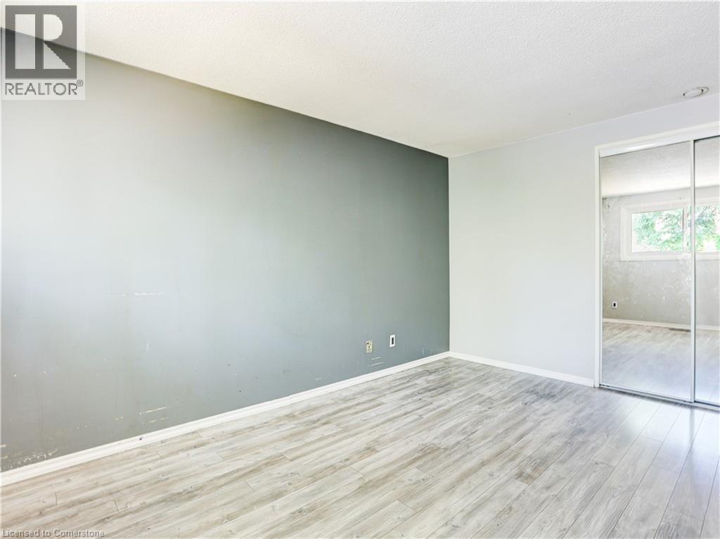 Photo 37 of 169 Pinedale Drive, Kitchener ON