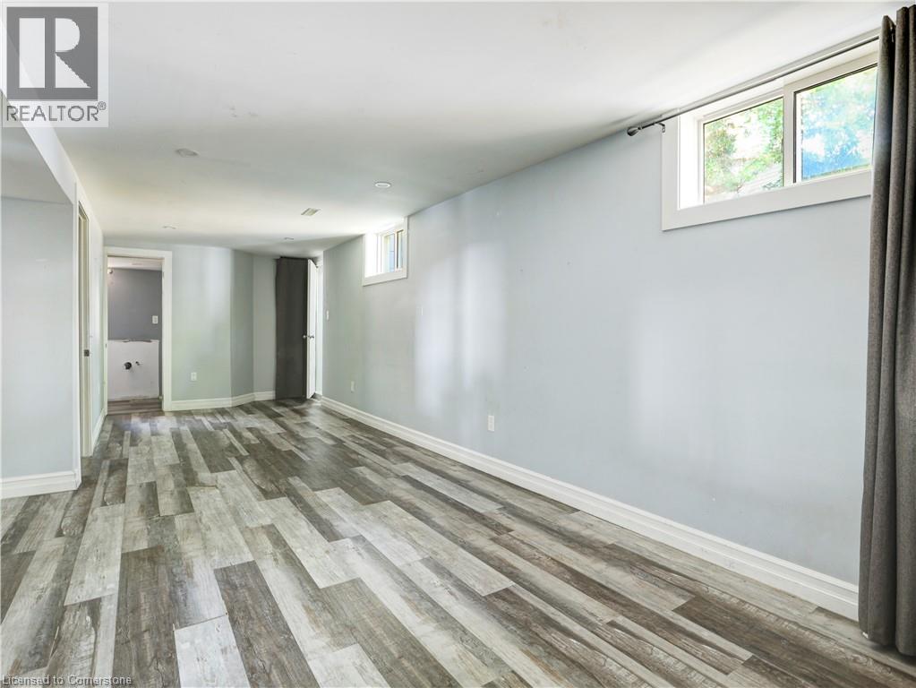 Photo 19 of 169 Pinedale Drive, Kitchener ON