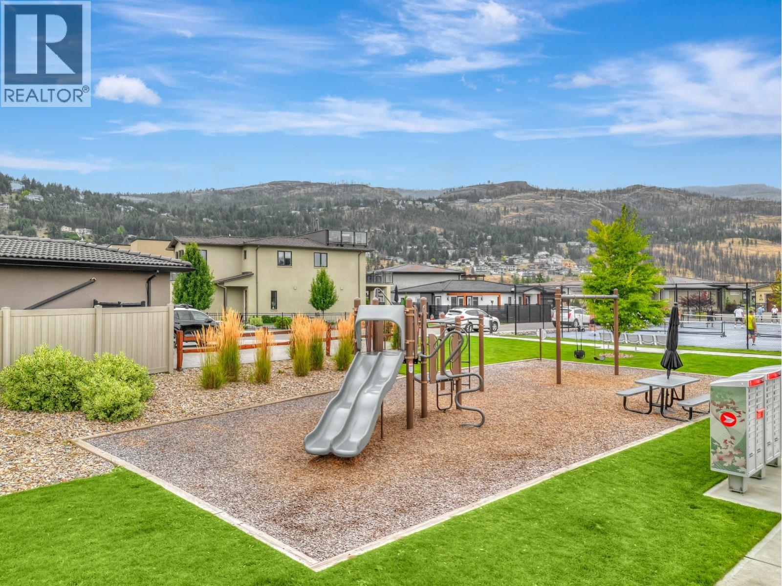  1865 Viewpoint Crescent, West Kelowna