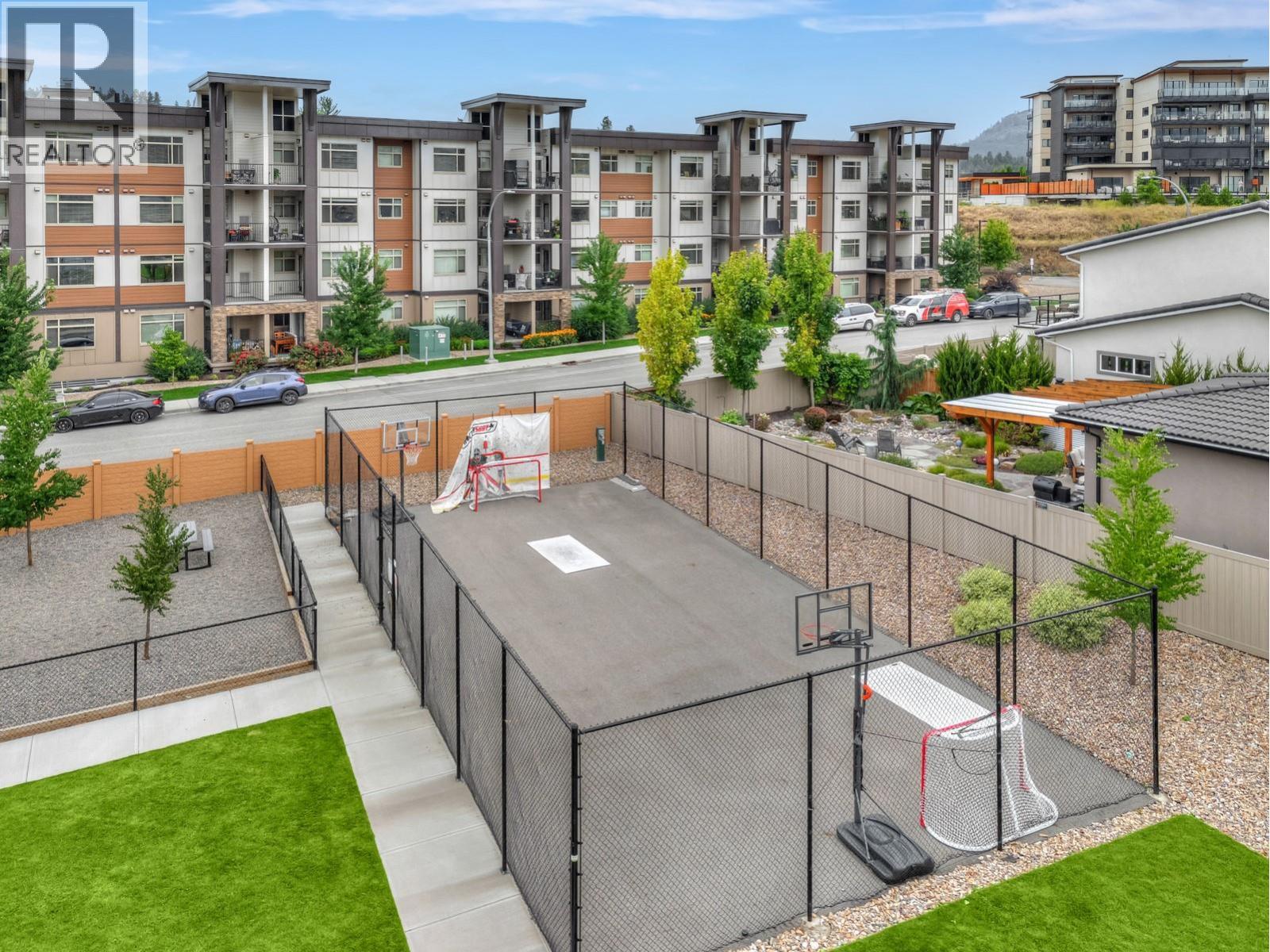  1865 Viewpoint Crescent, West Kelowna