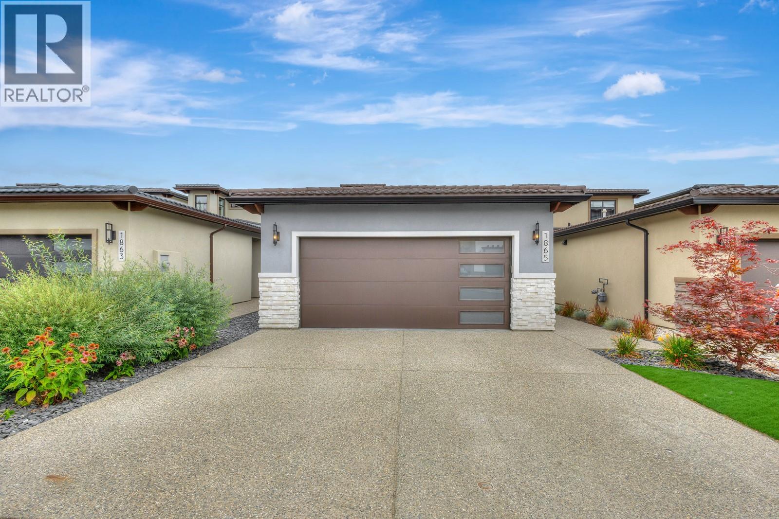  1865 Viewpoint Crescent, West Kelowna