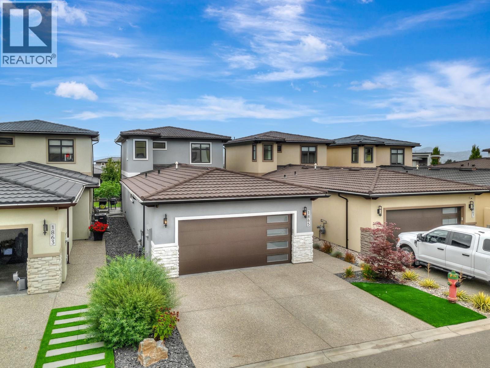  1865 Viewpoint Crescent, West Kelowna