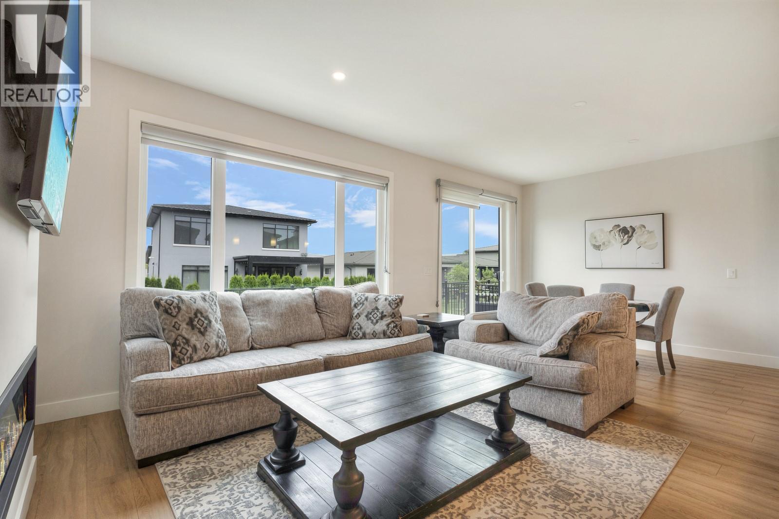  1865 Viewpoint Crescent, West Kelowna