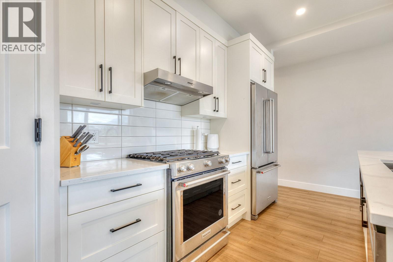  1865 Viewpoint Crescent, West Kelowna