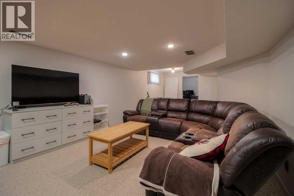 Photo 19 of 3710 Oak Drive S, Lethbridge AB