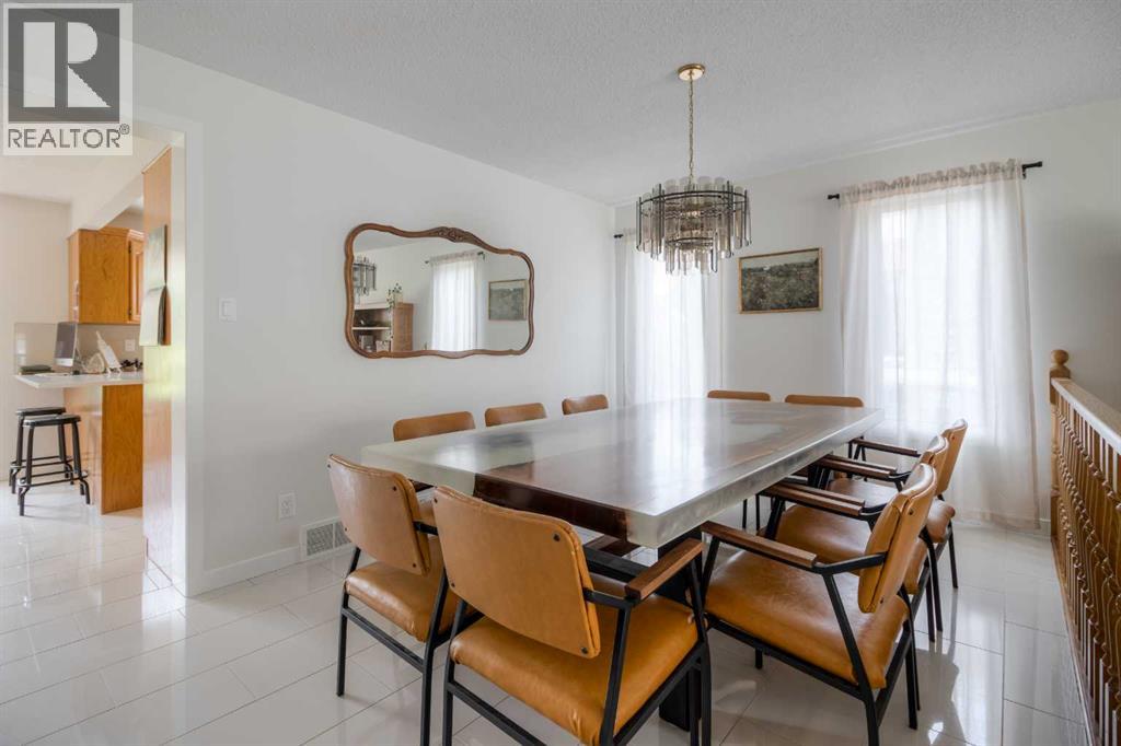 Photo 18 of 3710 Oak Drive S, Lethbridge AB