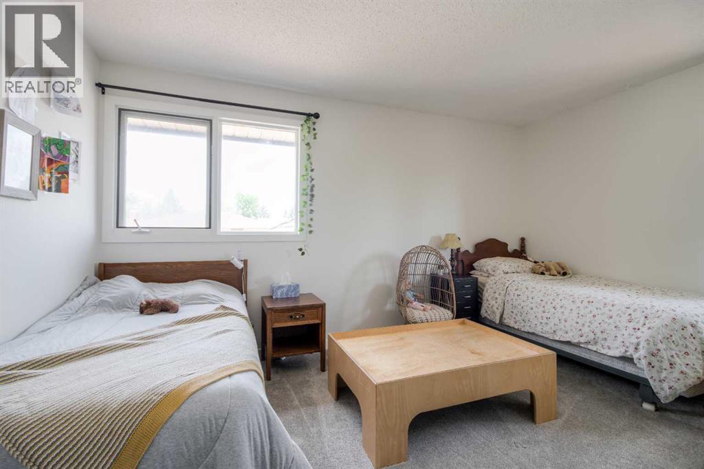 Photo 14 of 3710 Oak Drive S, Lethbridge AB